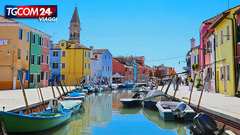 a color explosion in Burano (Venice lagoon)