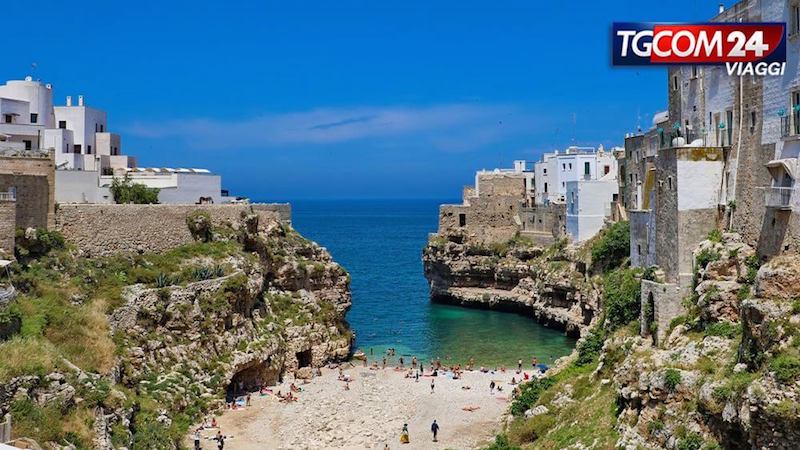 Puglia: its sea and magic places